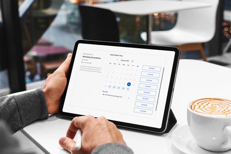 photo of someone using a calendar scheduling platform