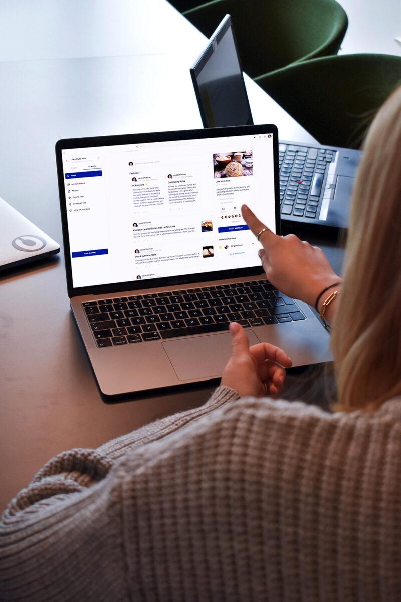 photo of someone using the online community feature of Hi5 Connect