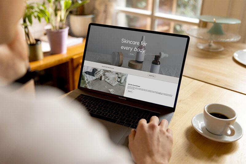 photo of selling products online with the online store builder feature of Hi5 Connect